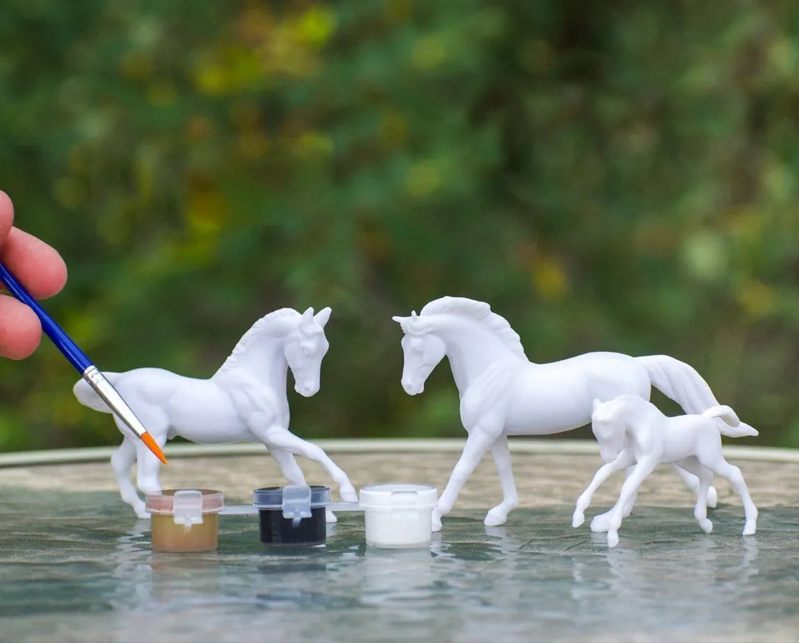 Horse Family Paint & Play